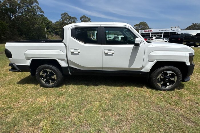 2025 Kia Tasman SX+ TK MY26 4X4 Dual Range Clear White (UD)