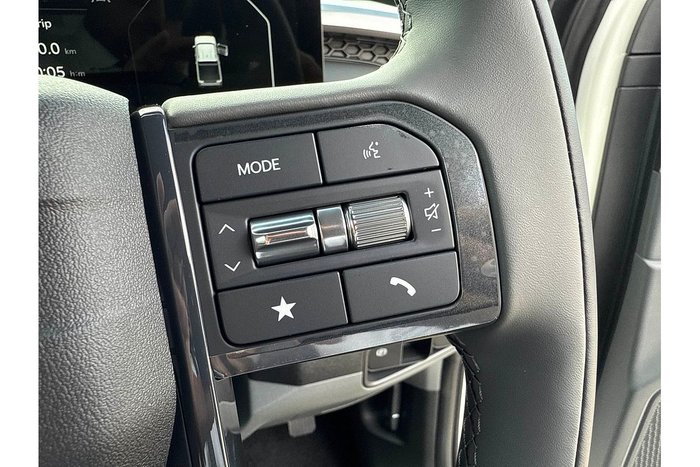 2025 Kia Tasman SX+ TK MY26 4X4 Dual Range Clear White (UD)