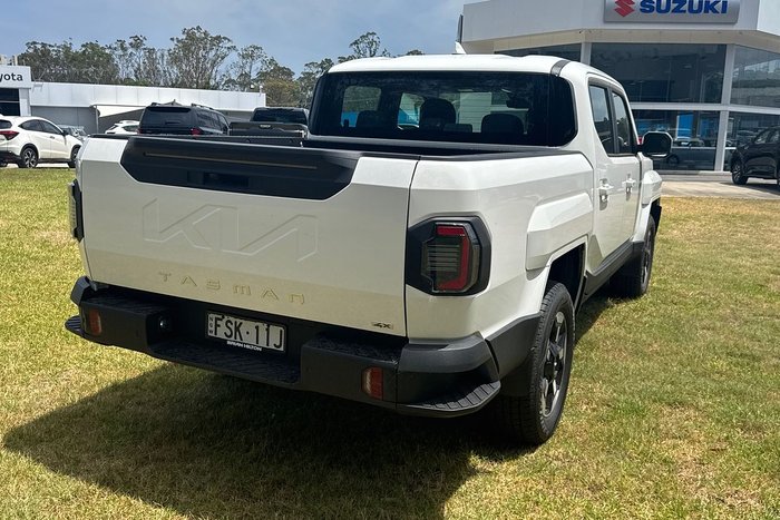 2025 Kia Tasman SX+