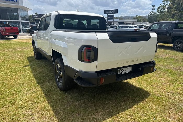 2025 Kia Tasman SX+ TK MY26 4X4 Dual Range Clear White (UD)