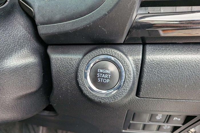 2020 Toyota Hilux Rogue