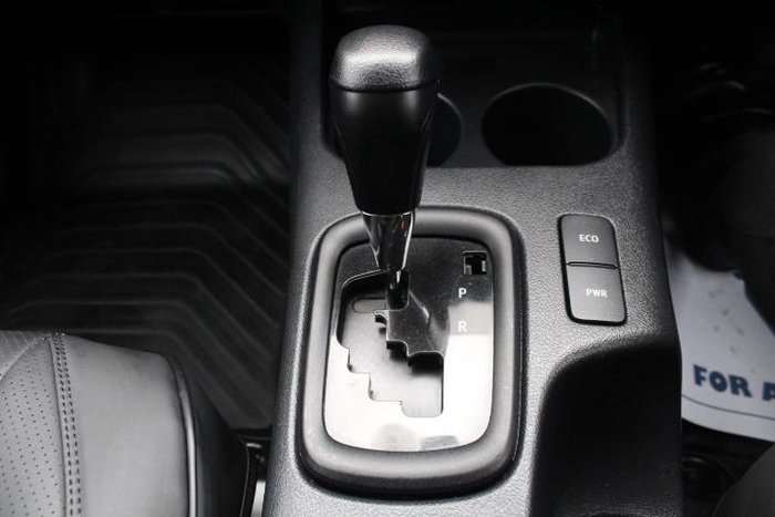 2022 Toyota Hilux SR