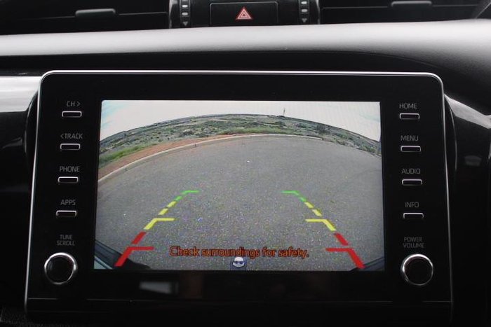 2022 Toyota Hilux SR