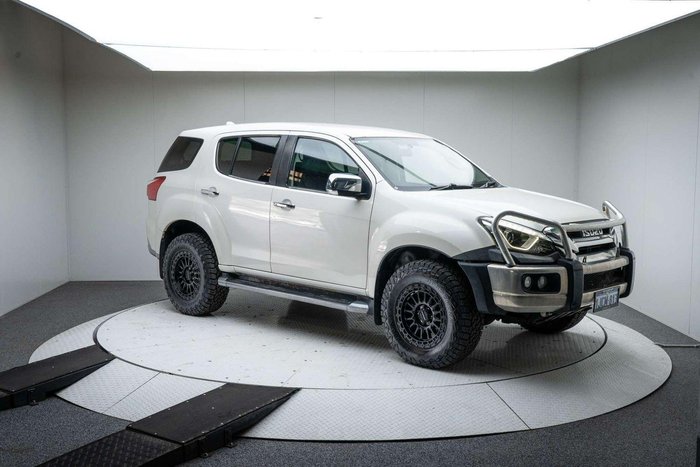 2017 Isuzu MU-X