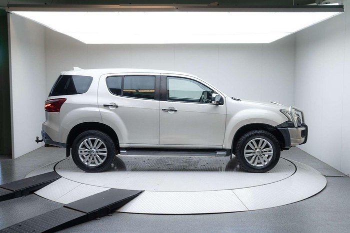 2017 Isuzu MU-X LS-U