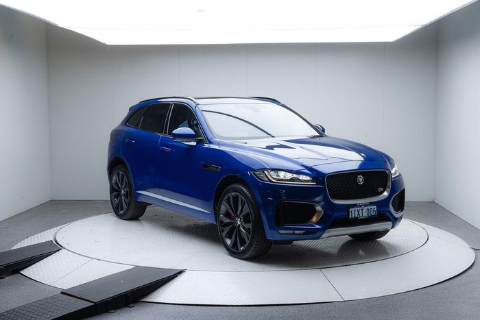 2017 Jaguar F-PACE 35t S