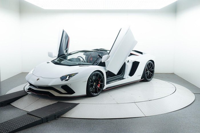 2019 Lamborghini Aventador