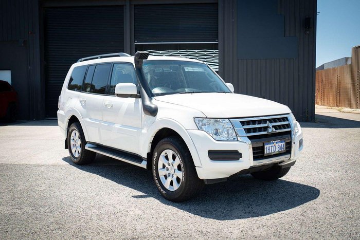 2016 Mitsubishi Pajero