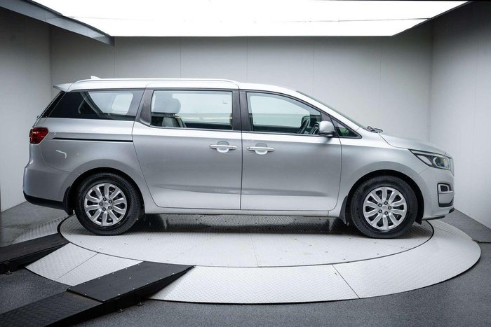 2018 Kia Carnival