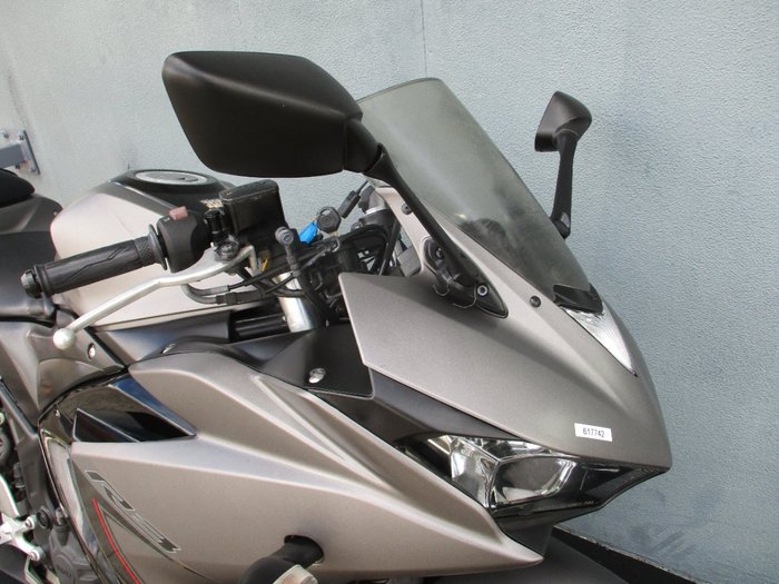 2016 Yamaha YZF-R3 Black