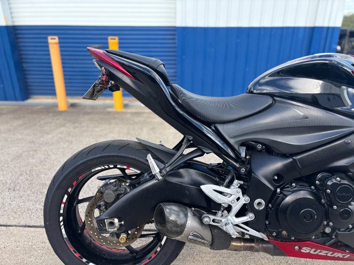 2015 Suzuki GSX-S1000 Red