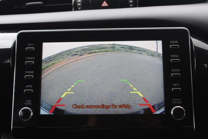 2023 Toyota Hilux SR