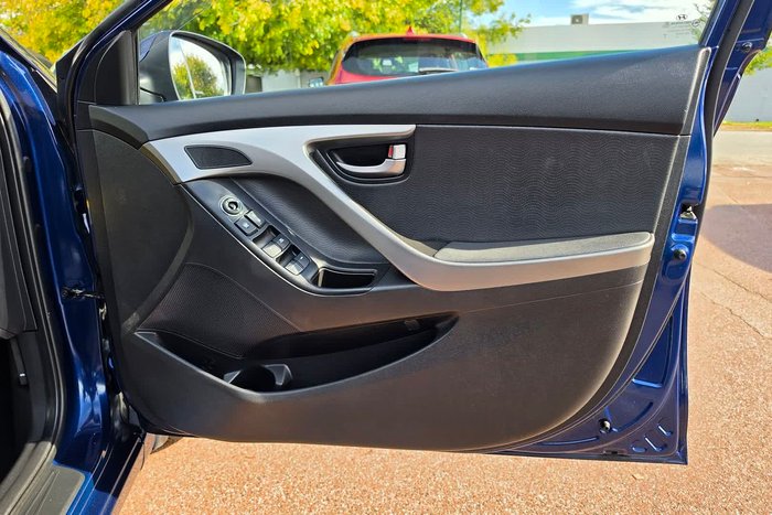 2011 Hyundai Elantra Premium