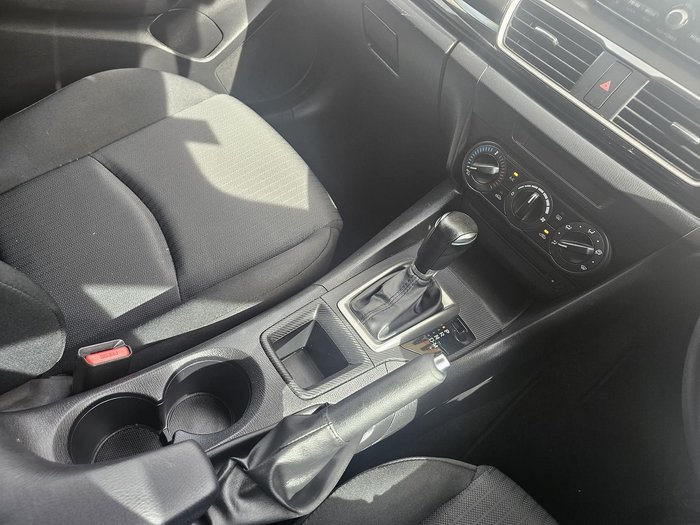 2014 Mazda 3 Neo