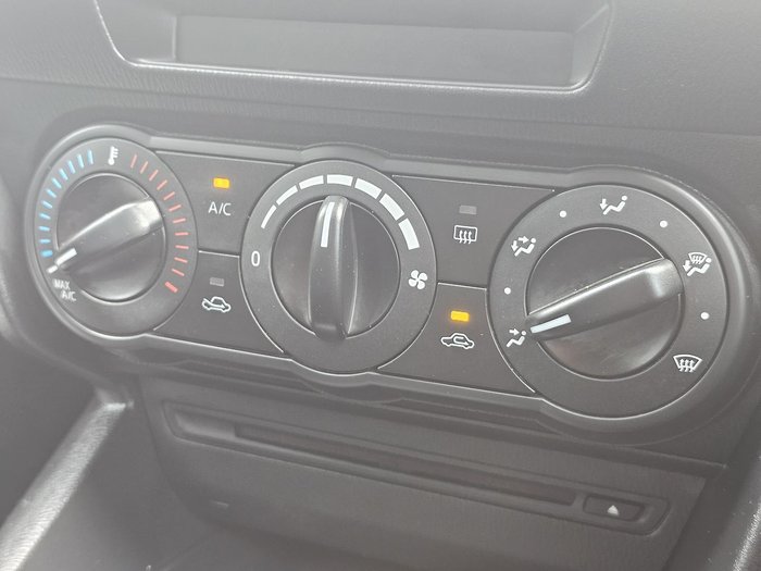 2014 Mazda 3 Neo