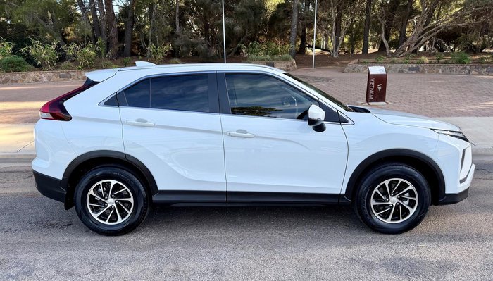 2023 Mitsubishi Eclipse Cross ES