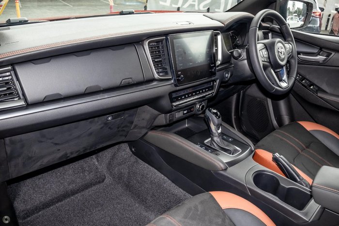 2025 Mazda BT-50 SP