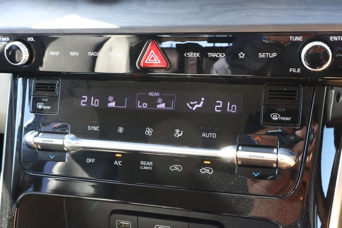 2022 Kia Carnival SLi