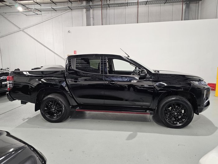 2022 Mitsubishi Triton GLS