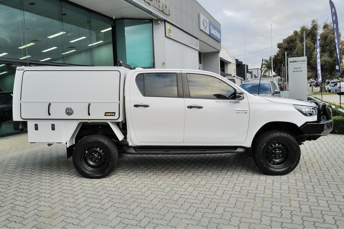 2021 Toyota Hilux SR