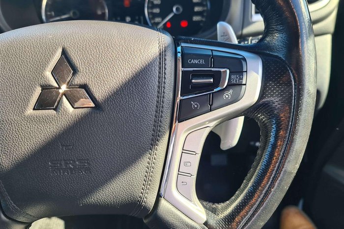 2016 Mitsubishi Pajero Sport GLS