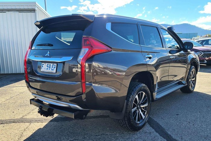2016 Mitsubishi Pajero Sport GLS