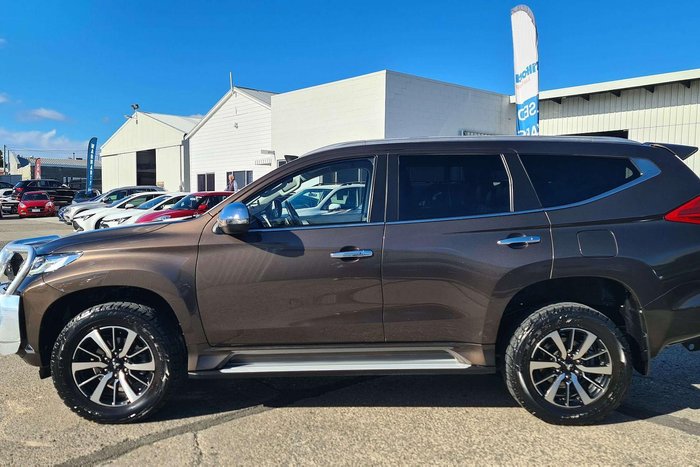 2016 Mitsubishi Pajero Sport GLS