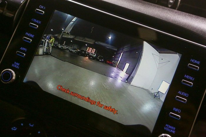 2023 Toyota Hilux SR