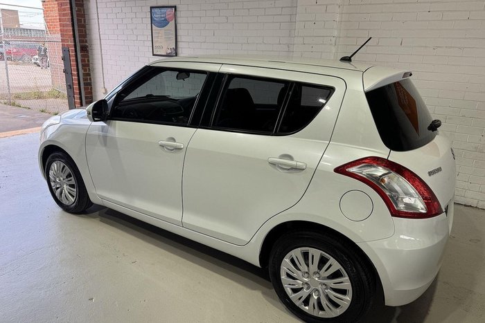 2014 Suzuki Swift GL FZ MY14 Snow White