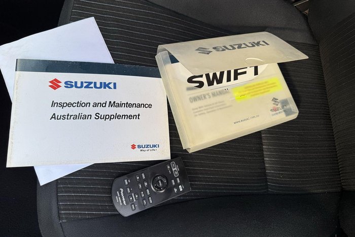 2014 Suzuki Swift GL FZ MY14 Snow White