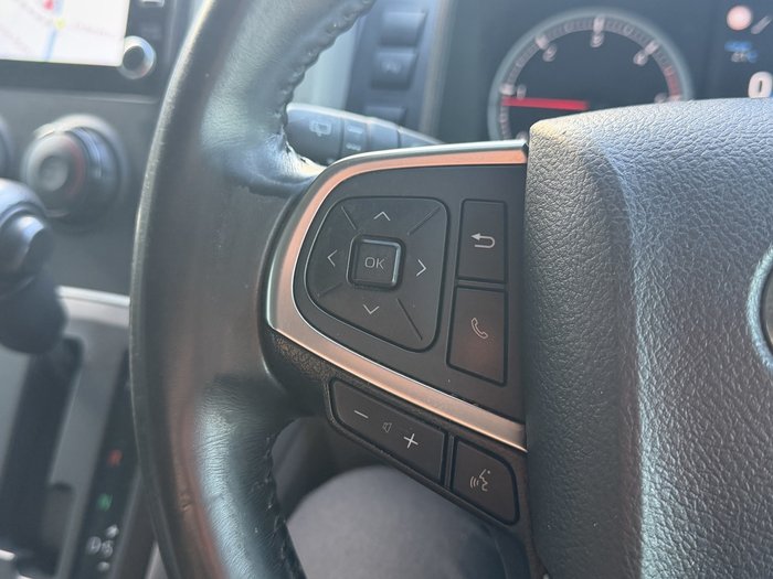 2021 Toyota HiAce Van LWB 2.8L T Diesel Automatic Crew