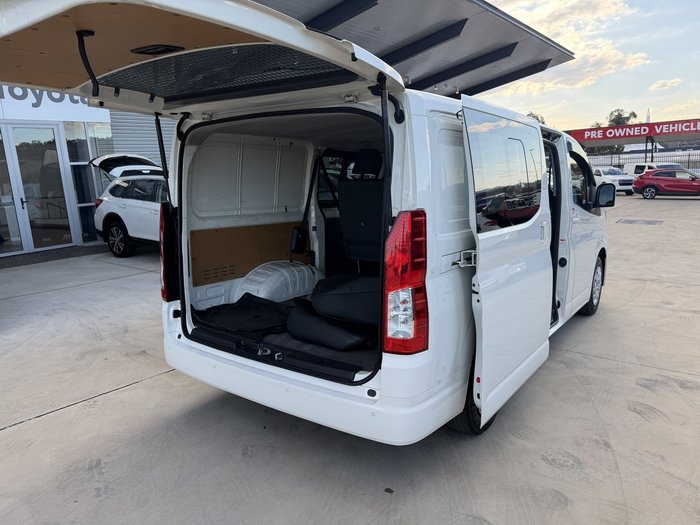 2021 Toyota HiAce Van LWB 2.8L T Diesel Automatic Crew