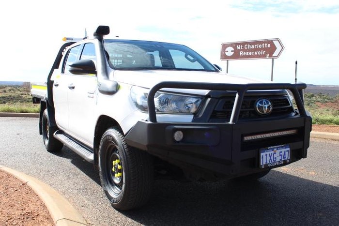 2021 Toyota Hilux SR