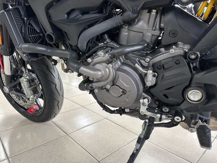 2022 Ducati Monster 937 Monster Red