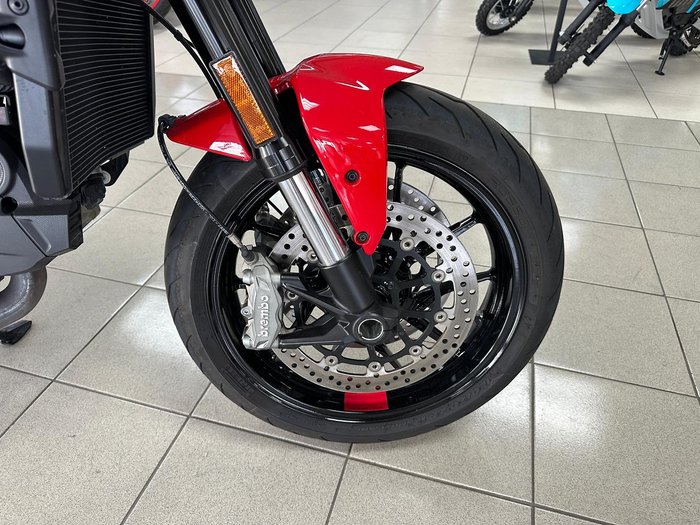 2022 Ducati Monster 937 Monster Red