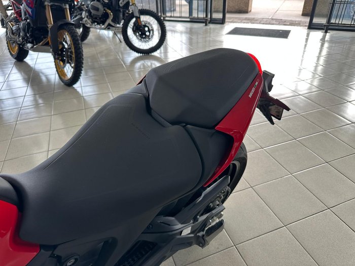 2022 Ducati Monster 937 Monster Red