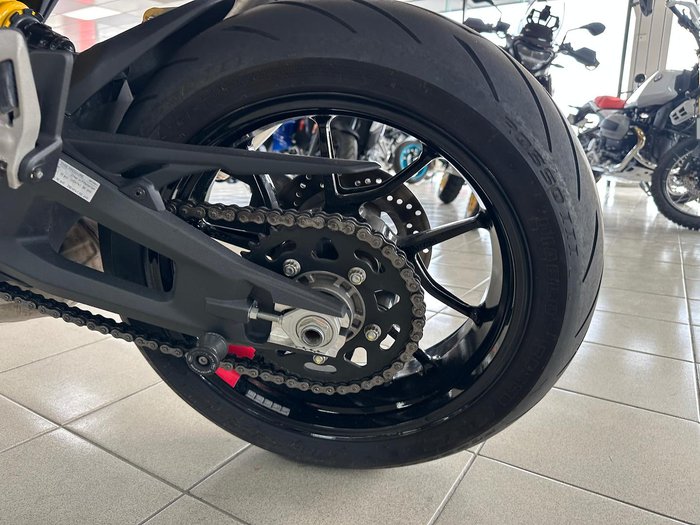 2022 Ducati Monster 937 Monster Red