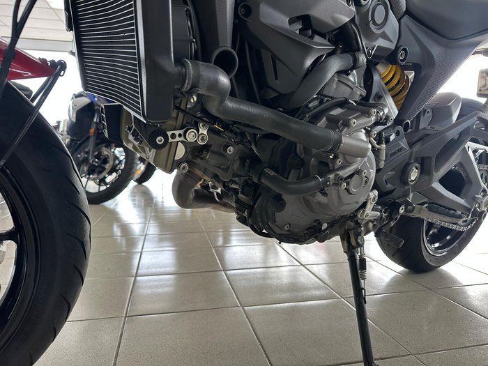 2022 Ducati Monster 937 Monster Red