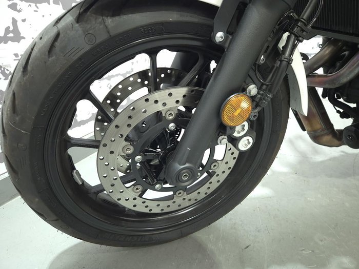 2023 Yamaha XSR700 (MTM660LA) XSR White