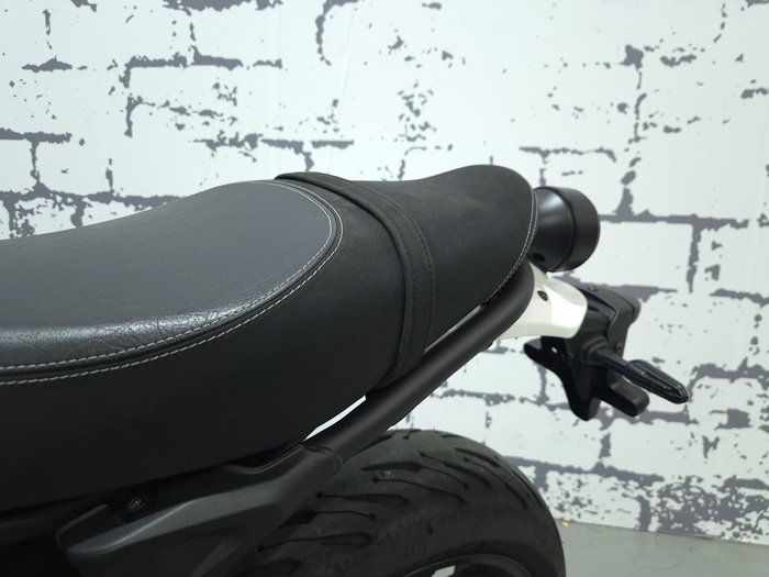 2023 Yamaha XSR700 (MTM660LA) XSR White