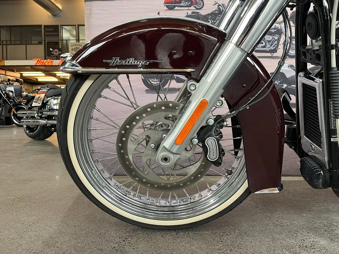 2021 HARLEY-DAVIDSON FLHC HERITAGE CLASSIC (107)
