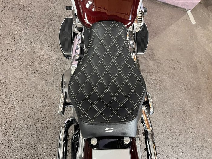 2021 HARLEY-DAVIDSON FLHC HERITAGE CLASSIC (107)
