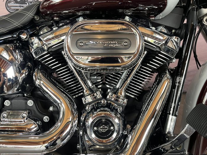 2021 HARLEY-DAVIDSON FLHC HERITAGE CLASSIC (107)