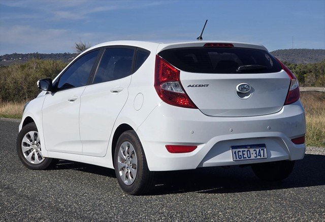 2016 Hyundai Accent Active