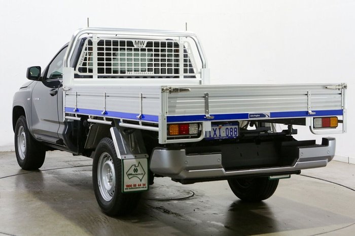 2025 Mitsubishi Triton GLX