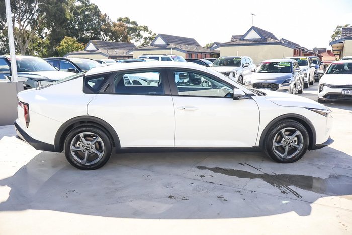 2025 Kia K4 S
