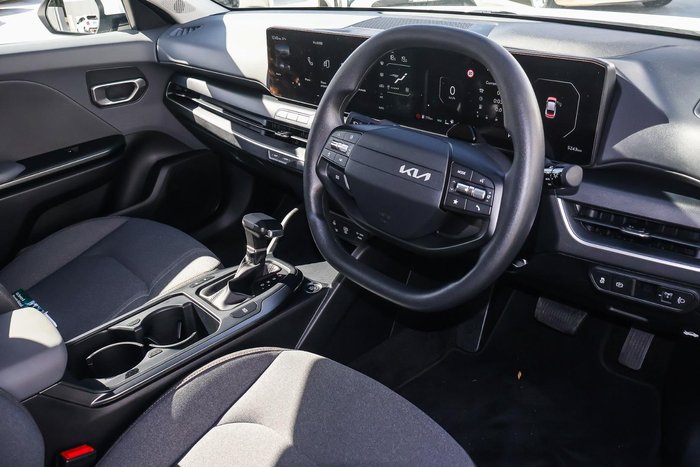 2025 Kia K4 S
