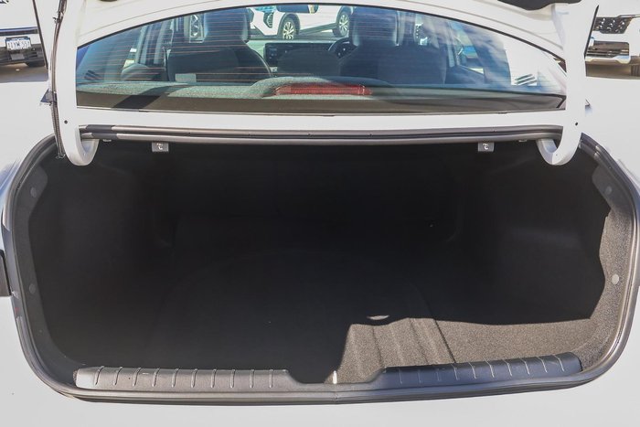 2025 Kia K4 S