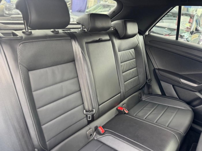 2025 Volkswagen T-Roc 140TSI R-Line