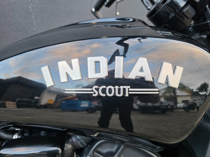 2023 Indian SCOUT ROGUE BLACK SMOKE